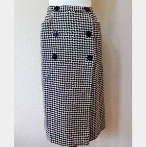 Vintage skirt, Styled by Gurian 1940s Houndstooth wool wrap midi skirt